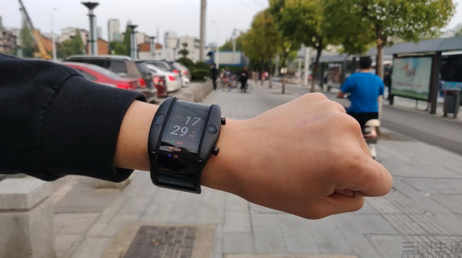 努比亚阿尔法腕机详细测评,小白测评努比亚阿尔法