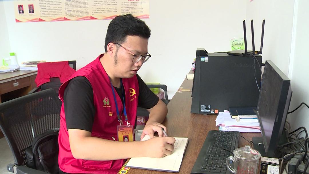 【阳朔人阳朔事】村里的“大个子”书记，乡亲们的好“亲戚”