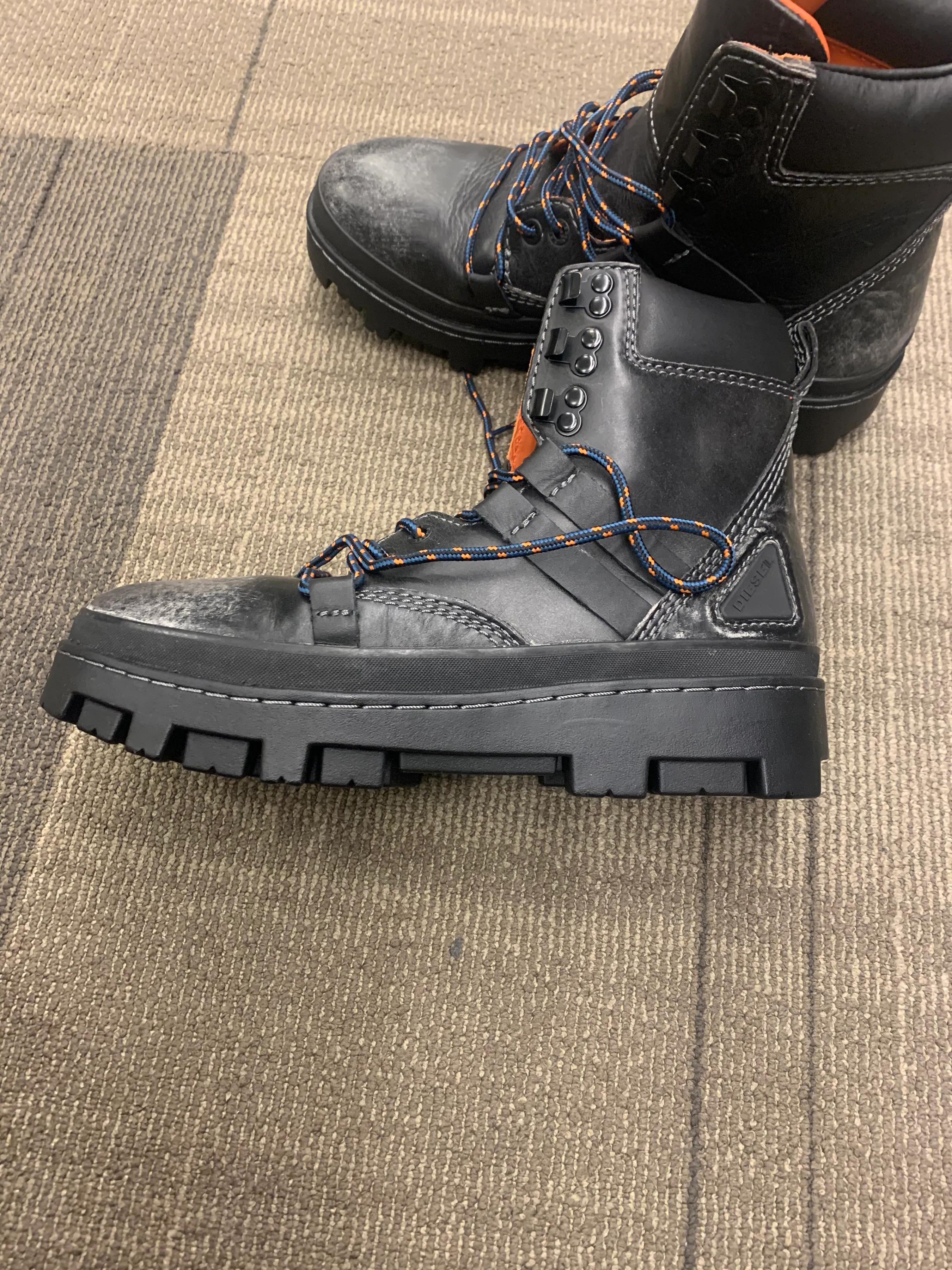 种草潮鞋男,马丁靴男款diesel