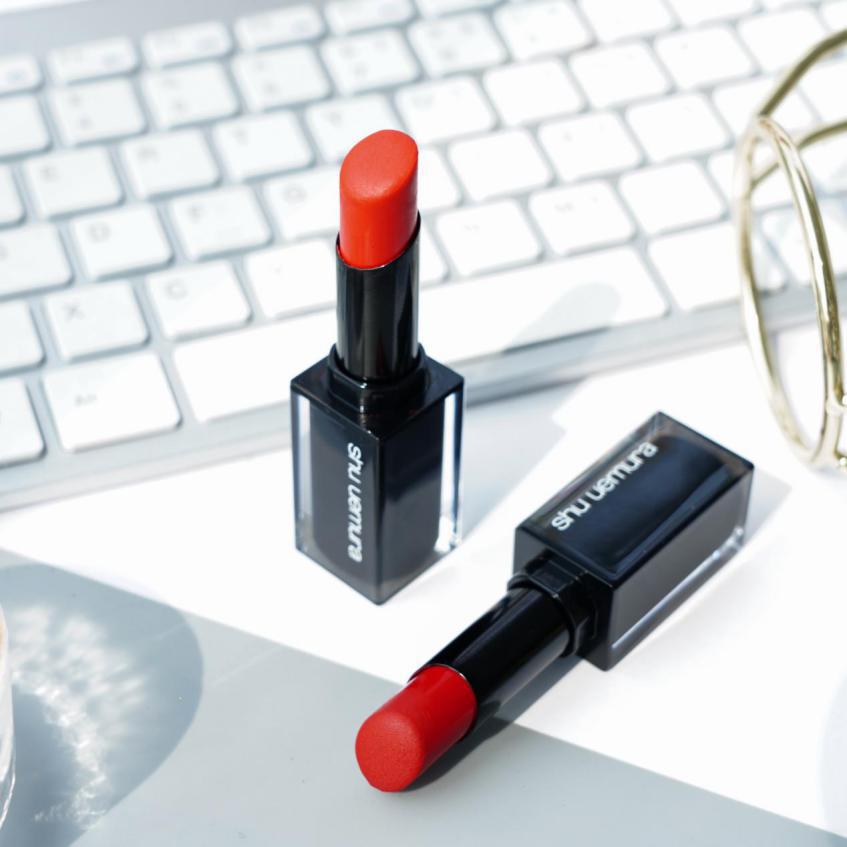 植村秀选柔雾版还是水润版,植村秀柔雾唇膏使用方法