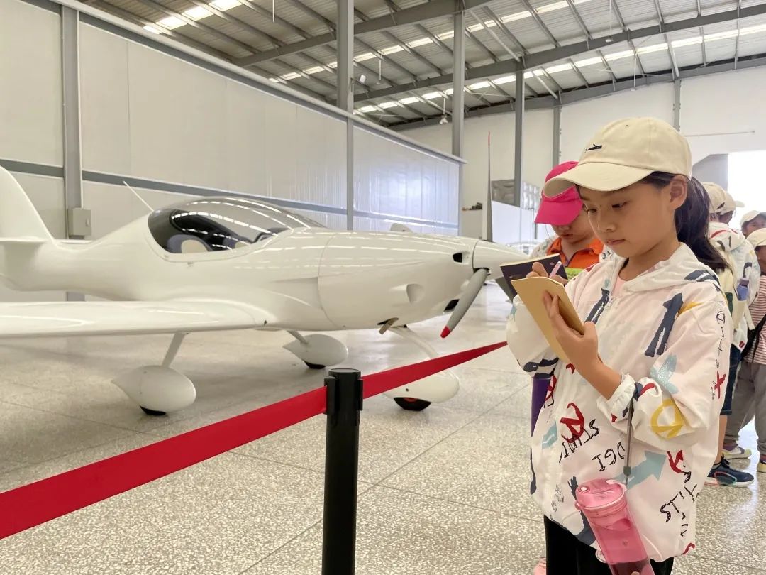 红河州青少年研学实践教育基地,蒙自研学基地教官