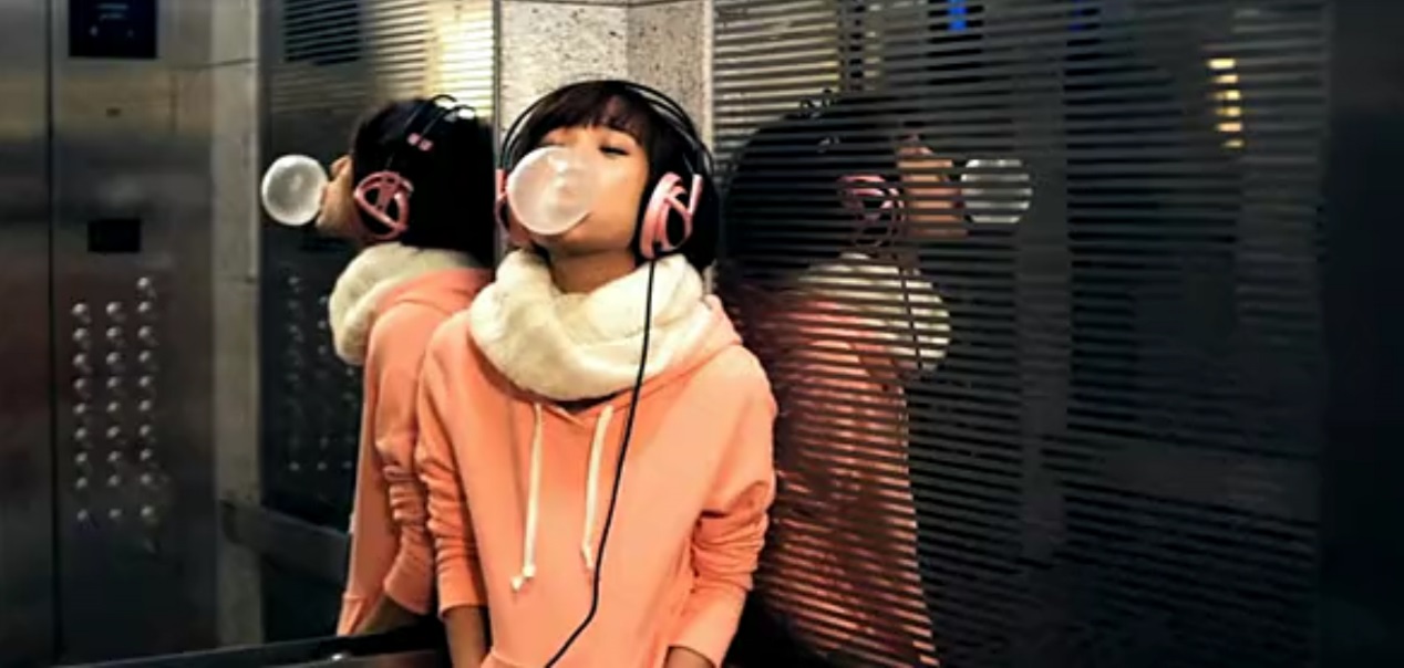 赛睿西伯利亚霜冻之蓝耳机,华硕ROG棱镜耳机和赛睿