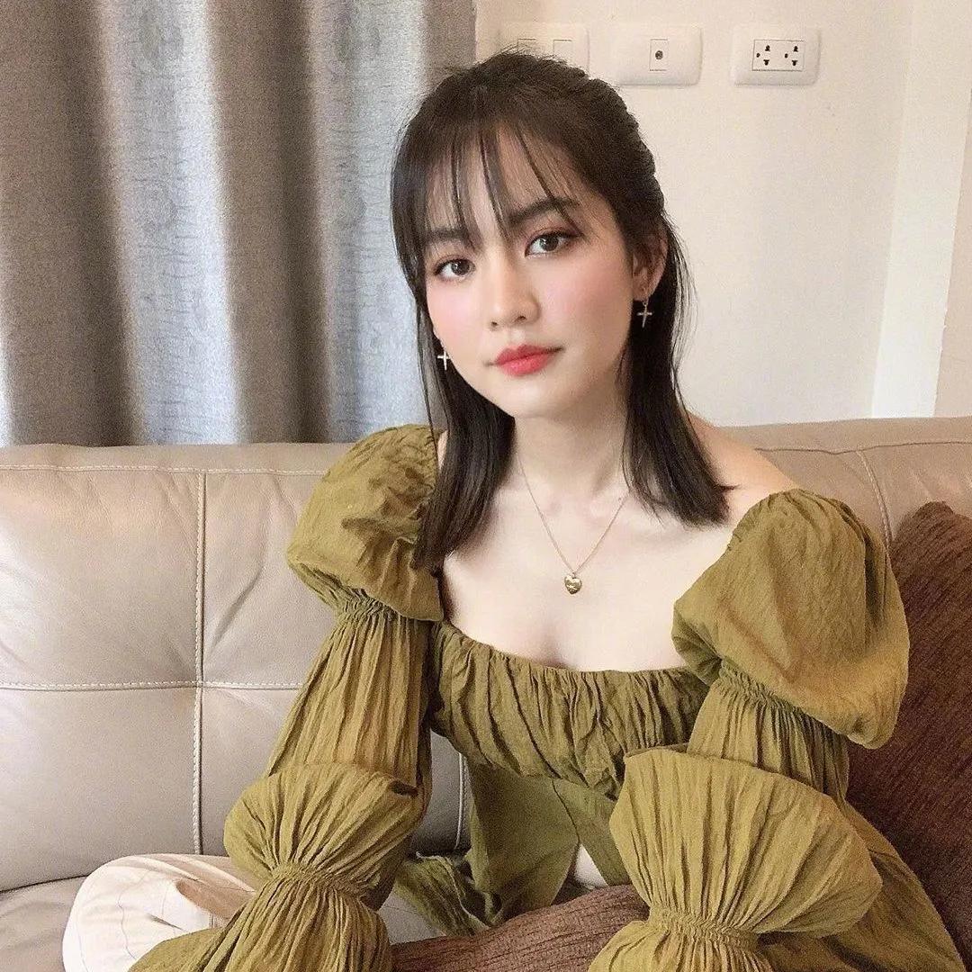 最火的泡泡袖上衣穿搭秋冬,夏天泡泡袖设计感小众上衣