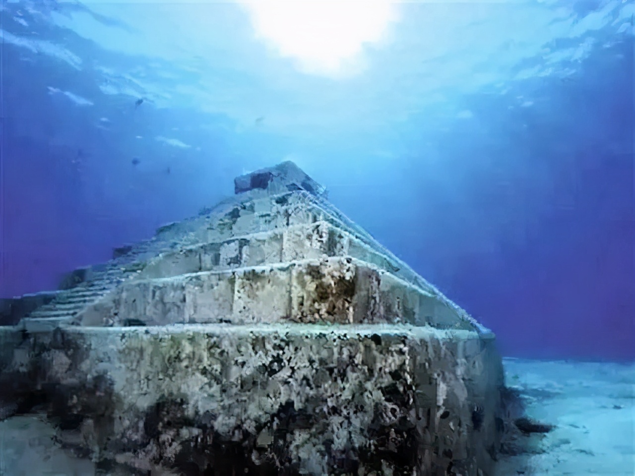 美丽而神秘的抚仙湖,抚仙湖琉璃万顷