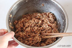 青萝卜肉馅素馅饺子怎么调馅,芹菜加肉馅素馅饺子馅做法大全