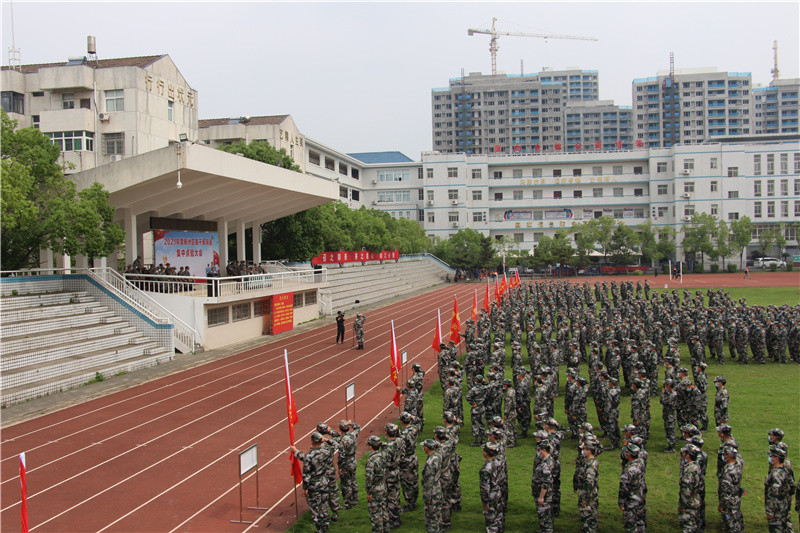 奋战在一线官厂镇民兵吹响集结号,基干民兵集结号