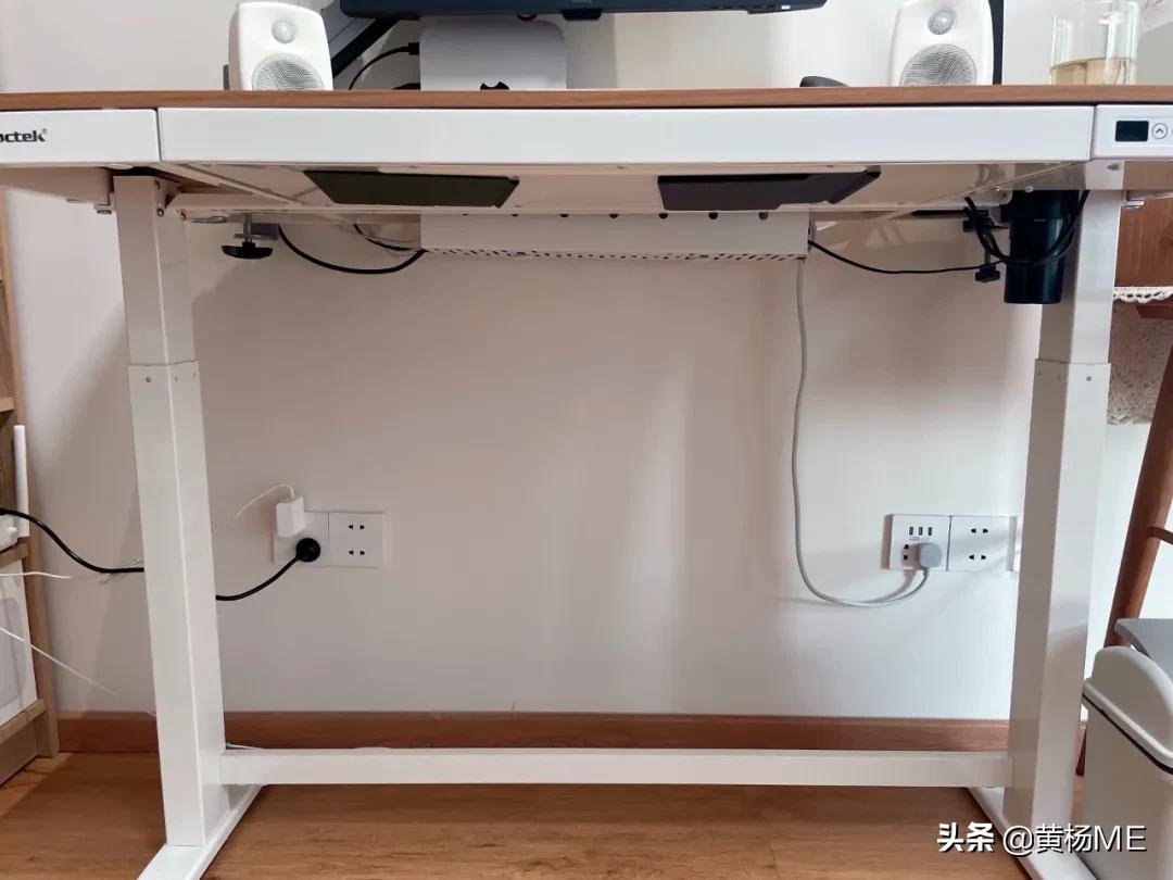 终于把桌面收拾好了,终于把厨房里打扫干净