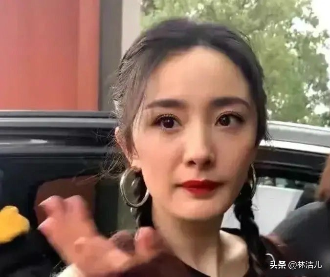 你怎么看待杨幂用两万块的眼霜,用眼霜也抵挡不住黑眼圈