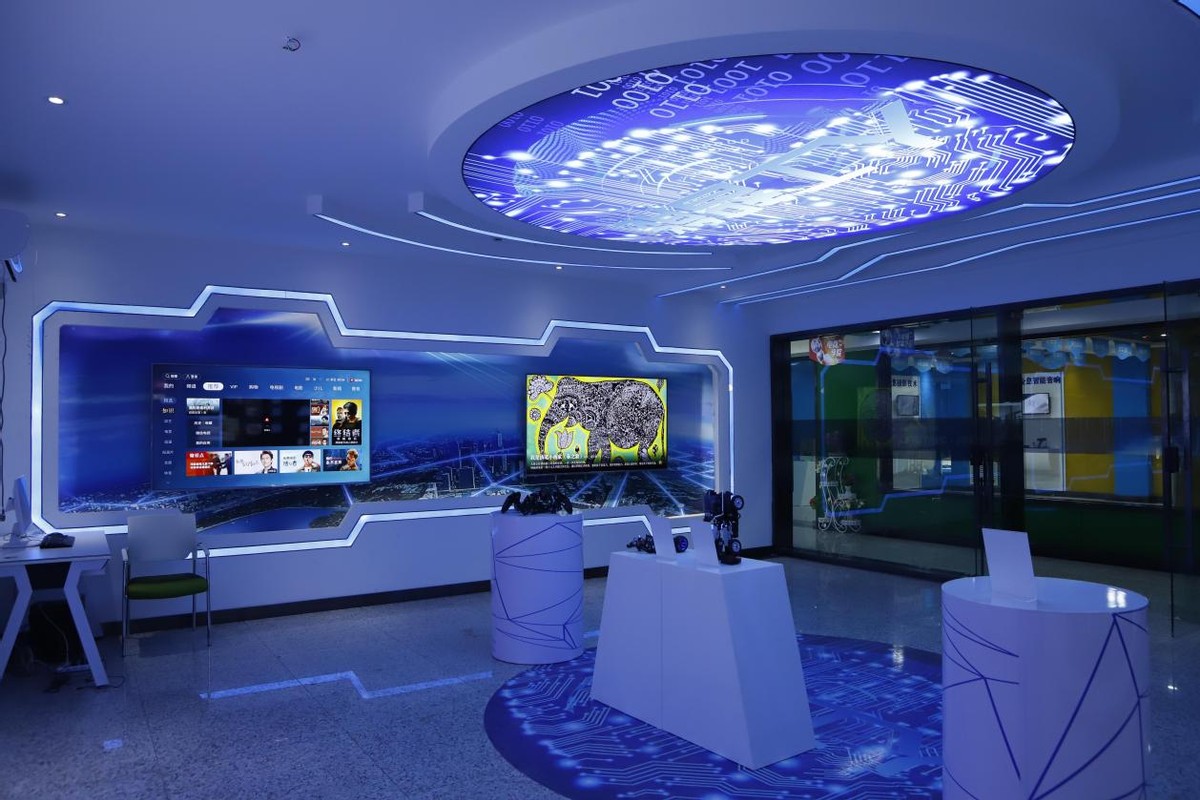 初中没考上可以上什么学校有出路,女孩子初中成绩太差以后有啥出路