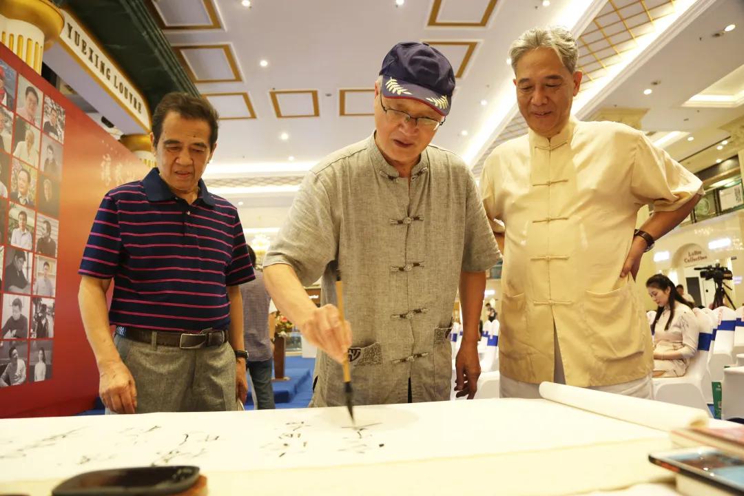 让艺术走进生活让陶艺丰富生活,让艺术品走进生活