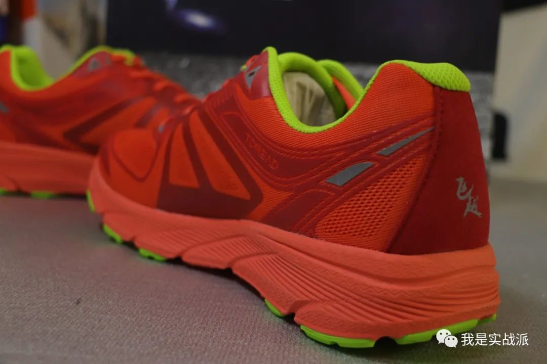 探路者登山鞋老款,探路者登山鞋最详细测评