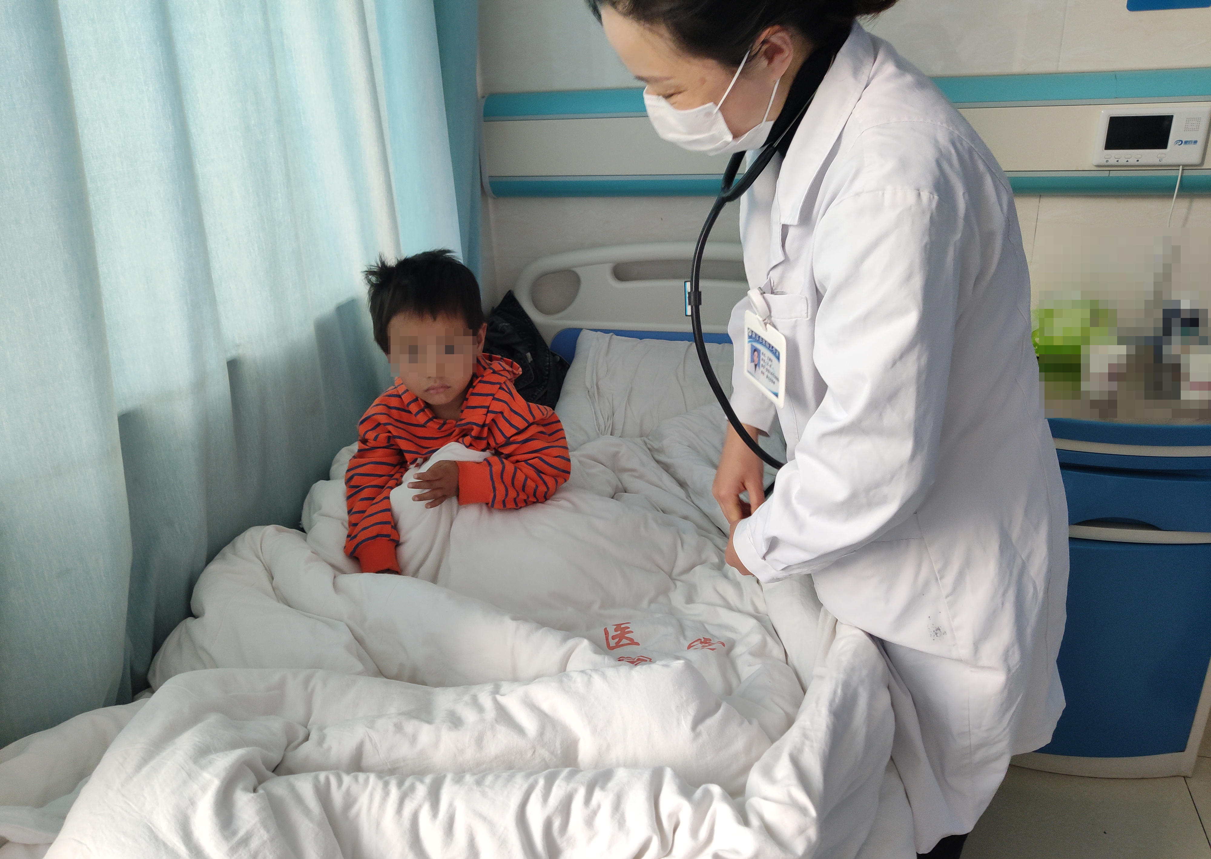 盘江总医院:家长们注意了!藏在幼儿衣物里的“隐形杀手”不容忽视