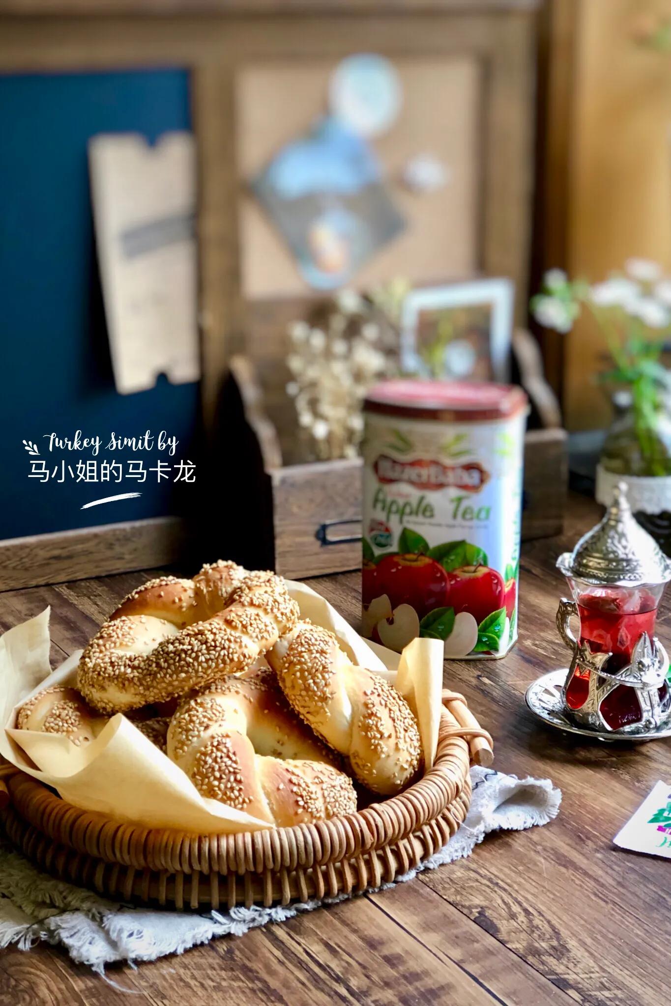 土耳其人餐桌必备主食—Simit