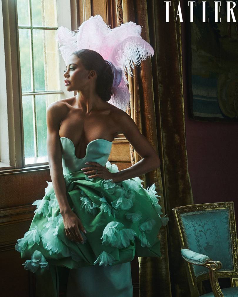 非洲巨富私生女嫁英国帅侯爵,却被婆婆嫌糟蹋400年血脉?