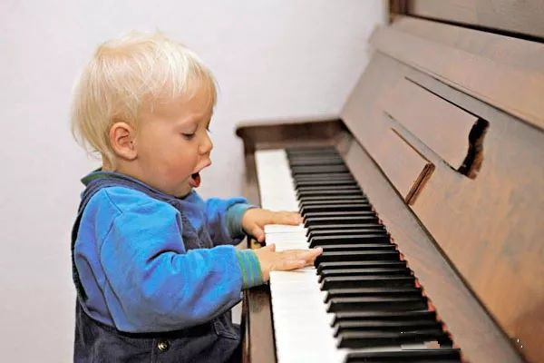 如何打造抖音网红精准涨粉,零基础玩转抖音涨粉变现