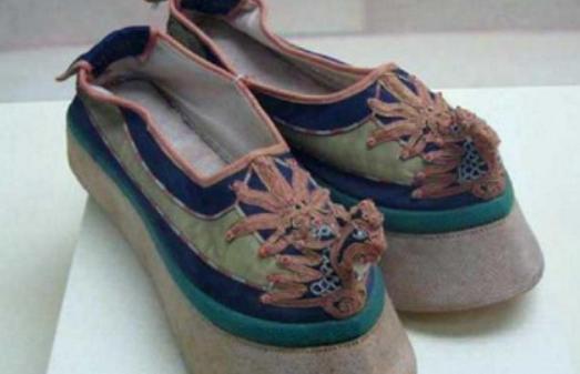 中国古人都穿什么鞋子,古代人穿的鞋子都经历了什么