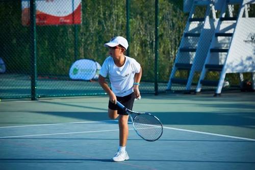 小孩弯曲腿到什么位置长高个,孩子腿部出现青筋