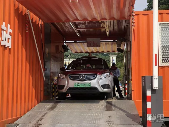 为什么大力推行电动汽车,为什么只有国内大力推电动车