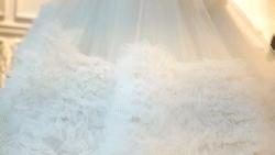 昆凌唐嫣谁漂亮,昆凌婚纱和baby婚纱