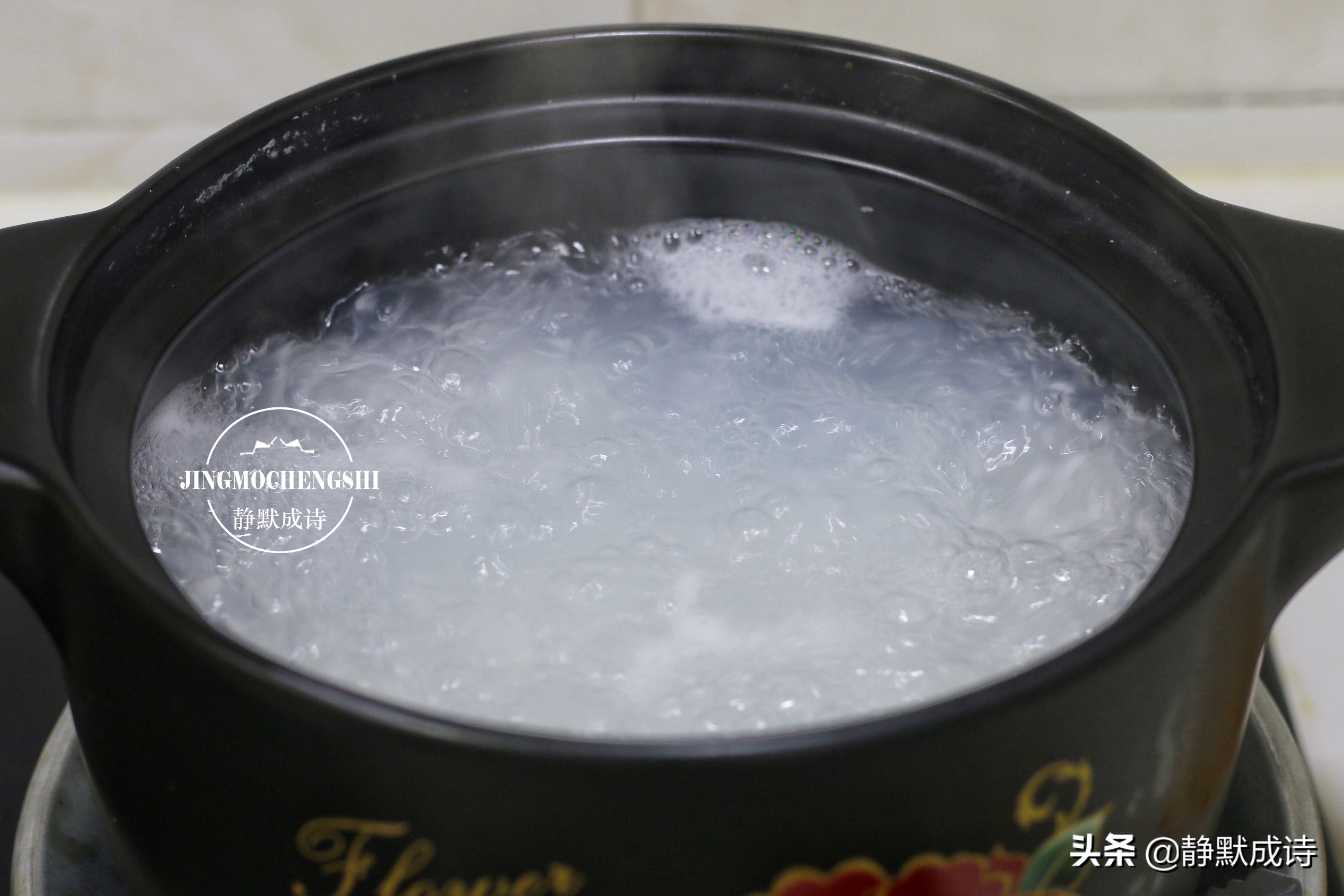 蒸熟的螃蟹可以熬粥吗,用螃蟹煮粥