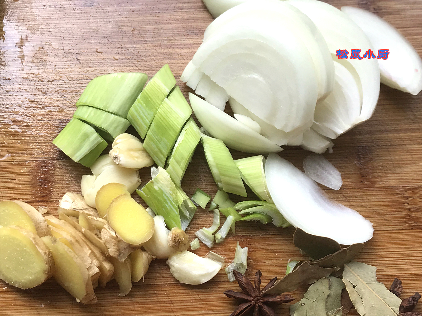 教你一个麻辣烫的做法,最好吃的麻辣烫做法和配方