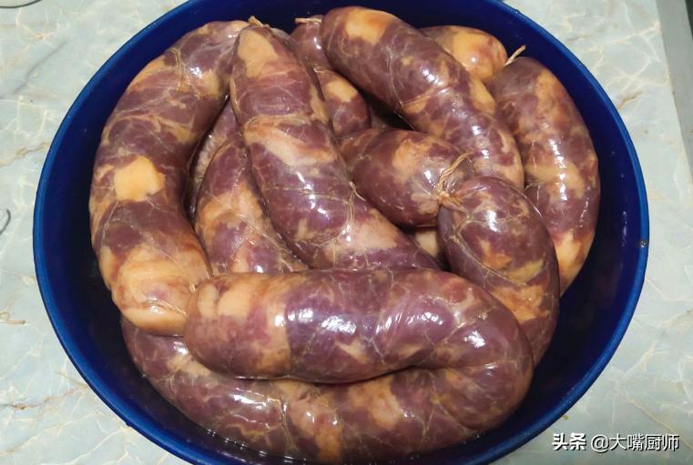 20斤香肠调料配方表,四十年代香肠的做法