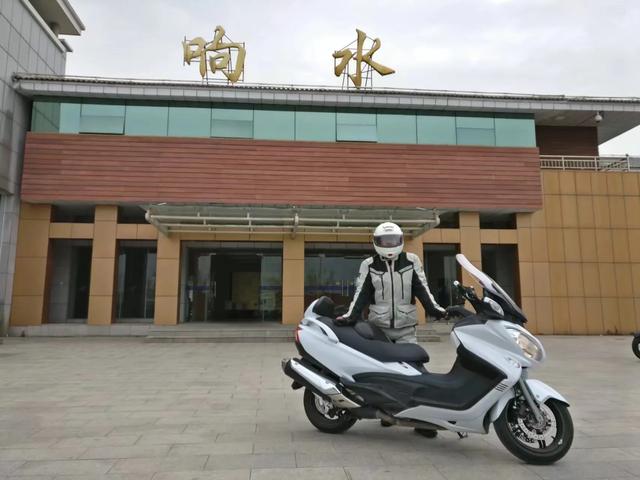 曾经的巡洋舰踏板摩托车,曾经的大白鲨踏板