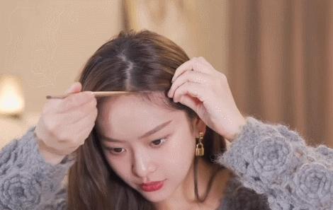 头发贴脸怎么弄蓬松,头发特别塌贴头皮发型