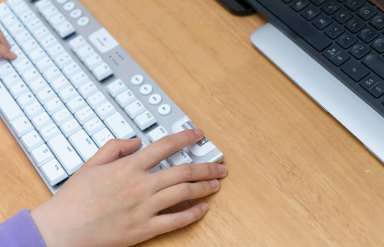 logitechg913tkl指令怎么用,logitechg913linear