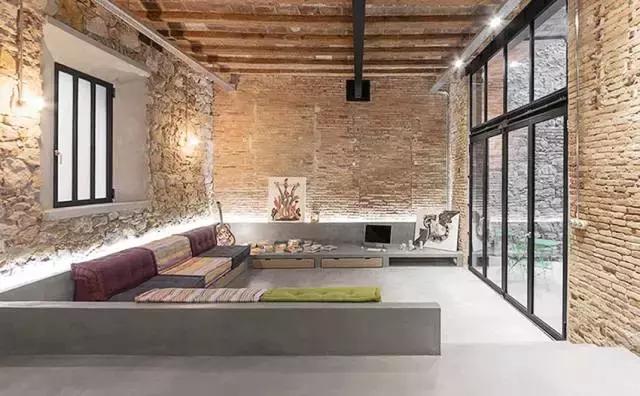 「布稀奇」裸砖墙这应用手法,除了糙汉子还有谁敢这么“裸”?