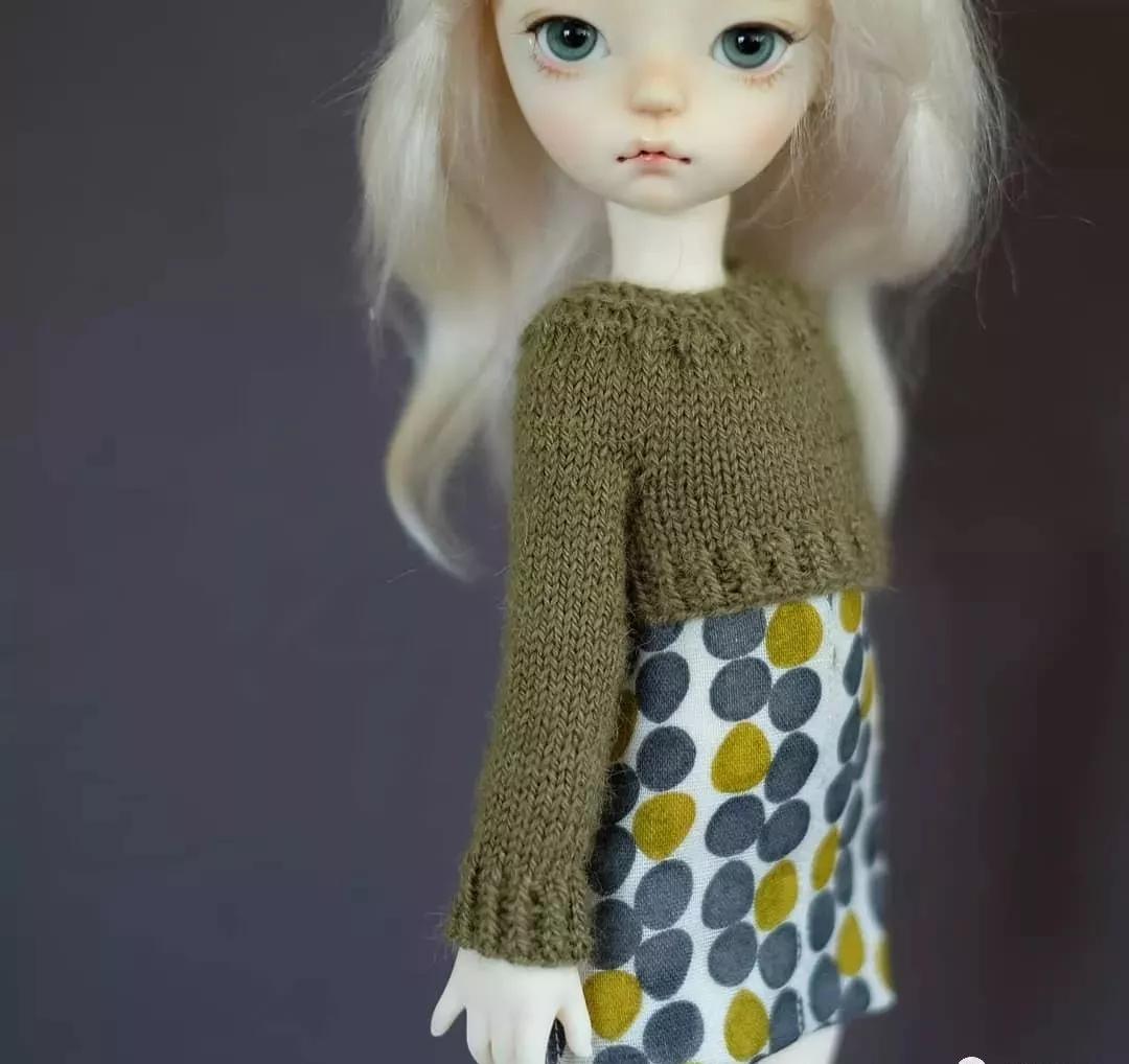 恨不能把她的芭比娃衣穿上自己身上......