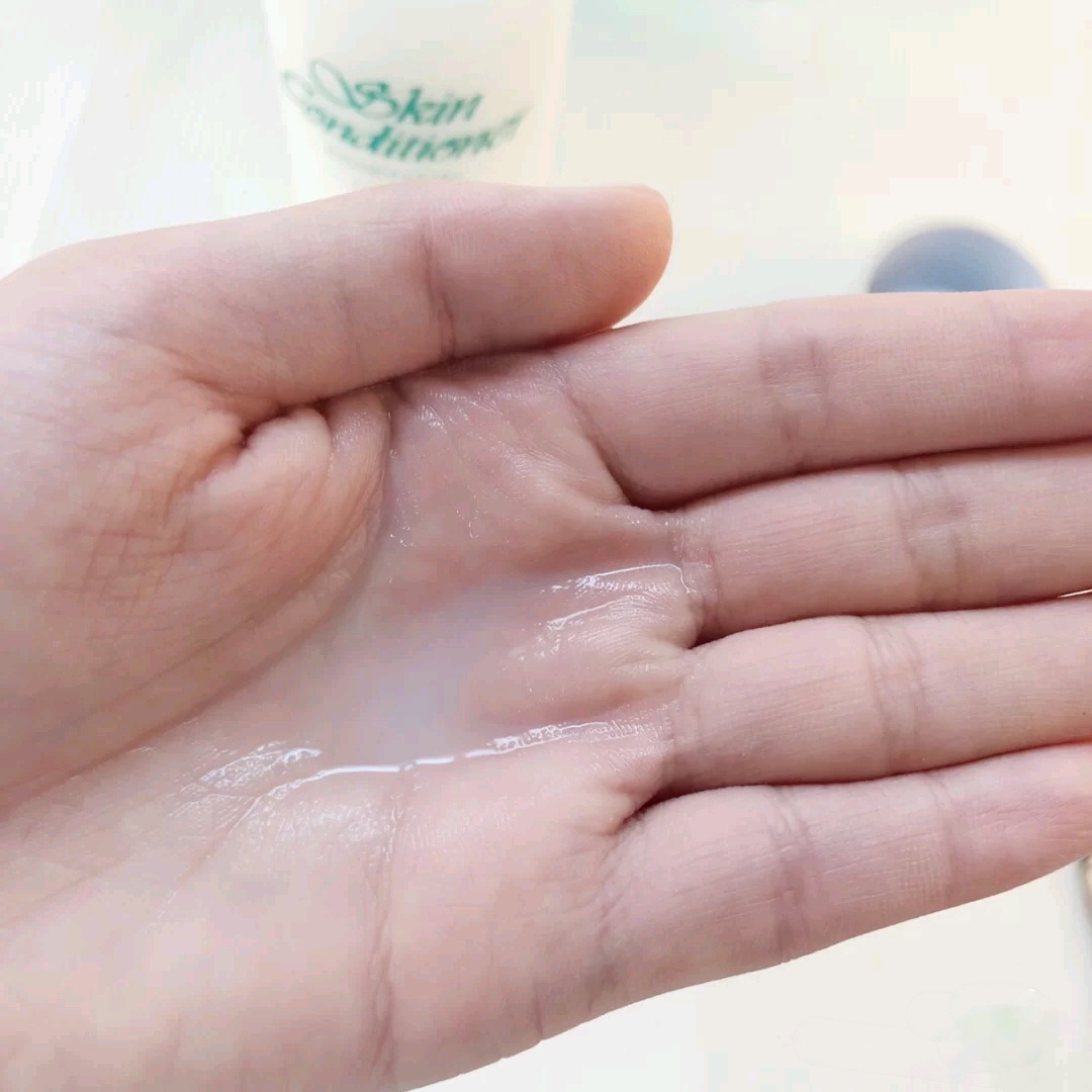 sk2小红瓶精华适合油痘肌吗,sk2大红瓶面霜干皮适合哪一款