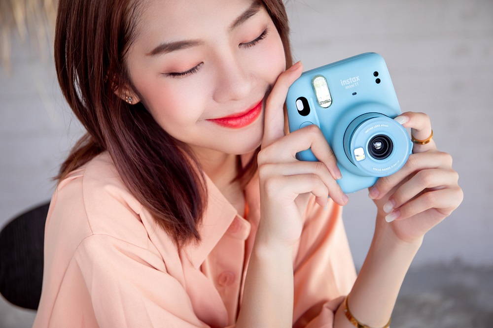 instaxmini11白天拍照,instaxmini11可以在户外拍照吗