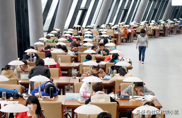 济南大皮靴,济南大靴子