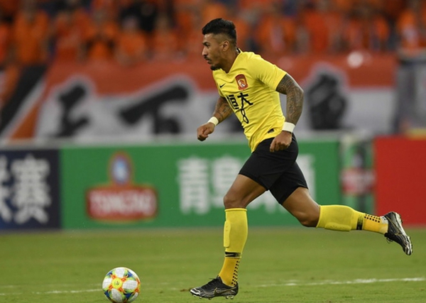 保利尼奥广州恒大队长,恒大足球队长保利尼奥