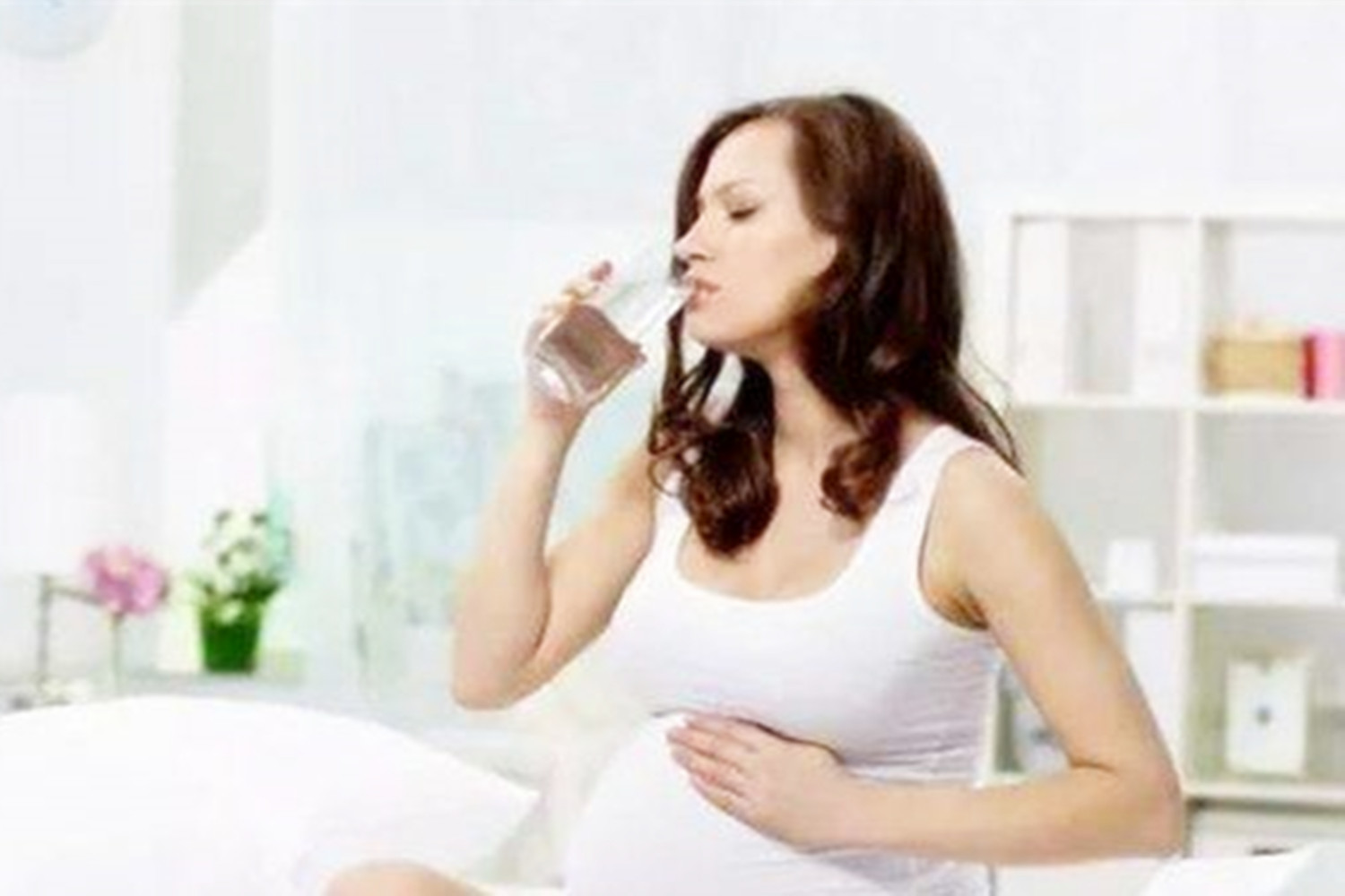 怀孕后多喝汤对胎儿有好处吗,怀孕后多喝椰子水好吗