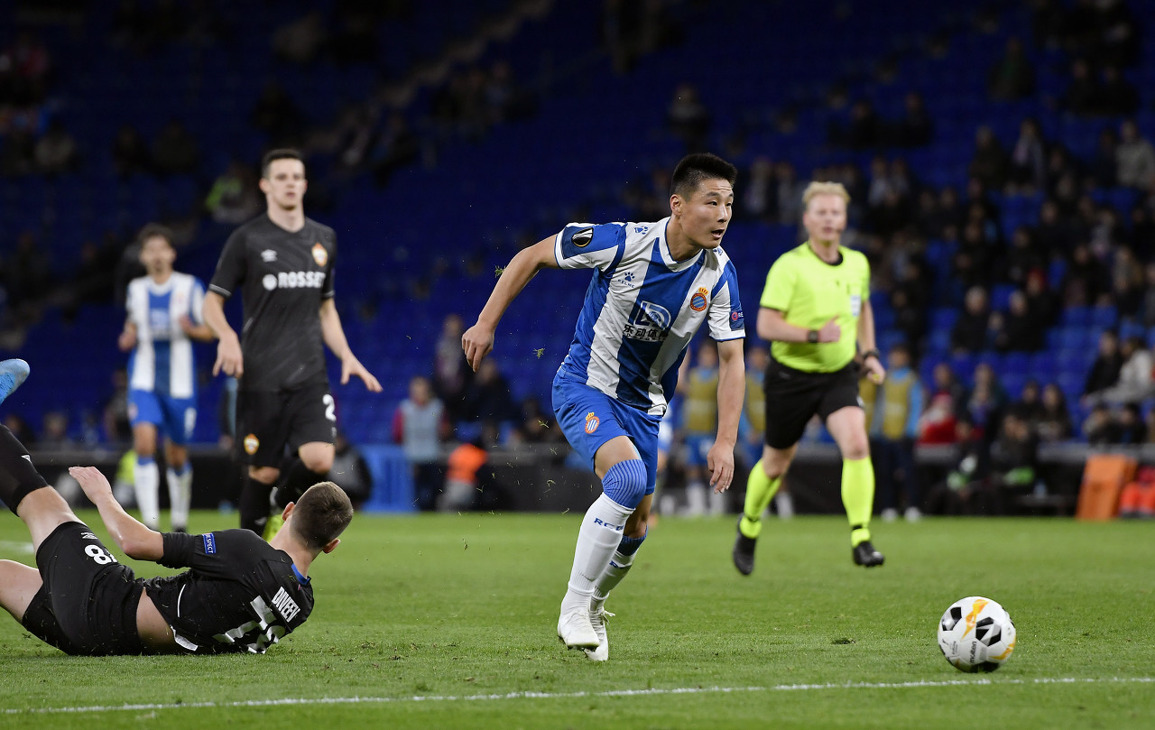 沪媒评价武磊加盟,沪媒武磊留洋绝不会轻言放弃