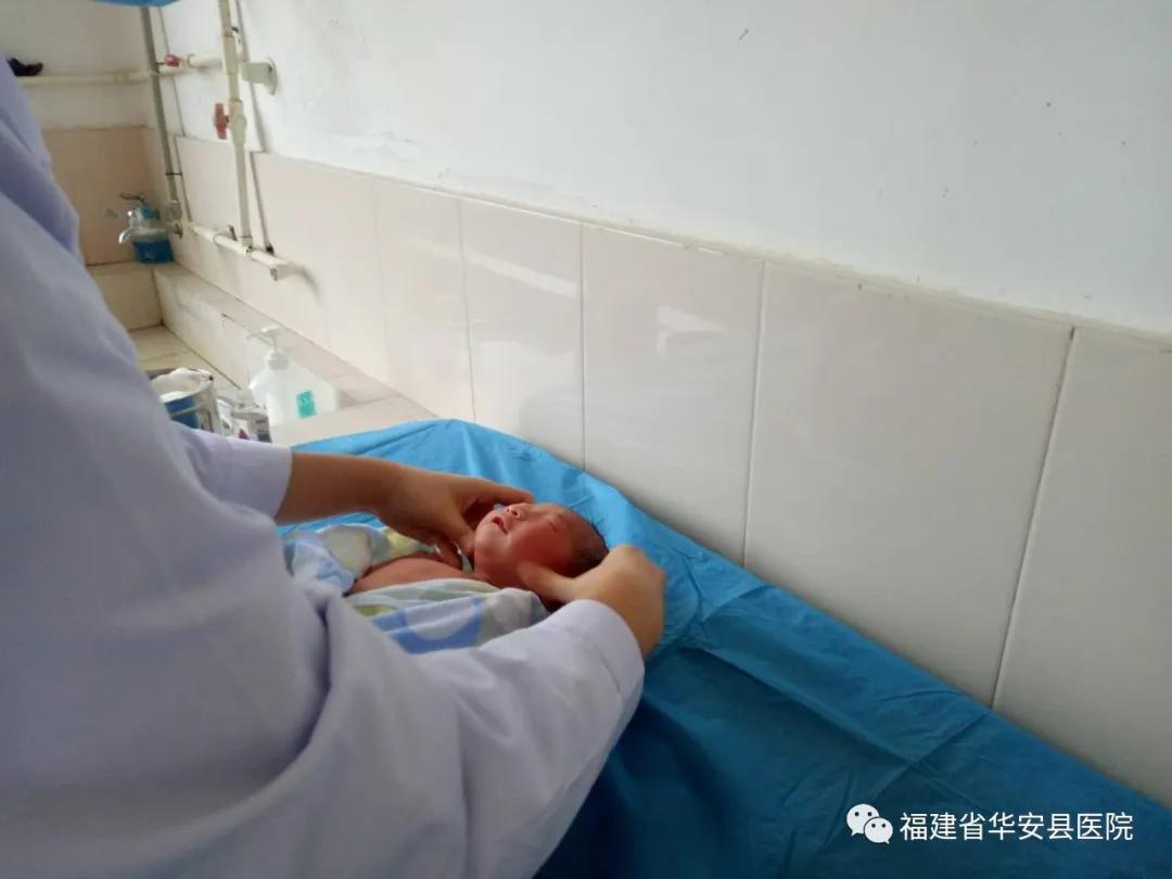 「华安县总医院」妇产科团队顺利开展阴式“子宫全切”手术