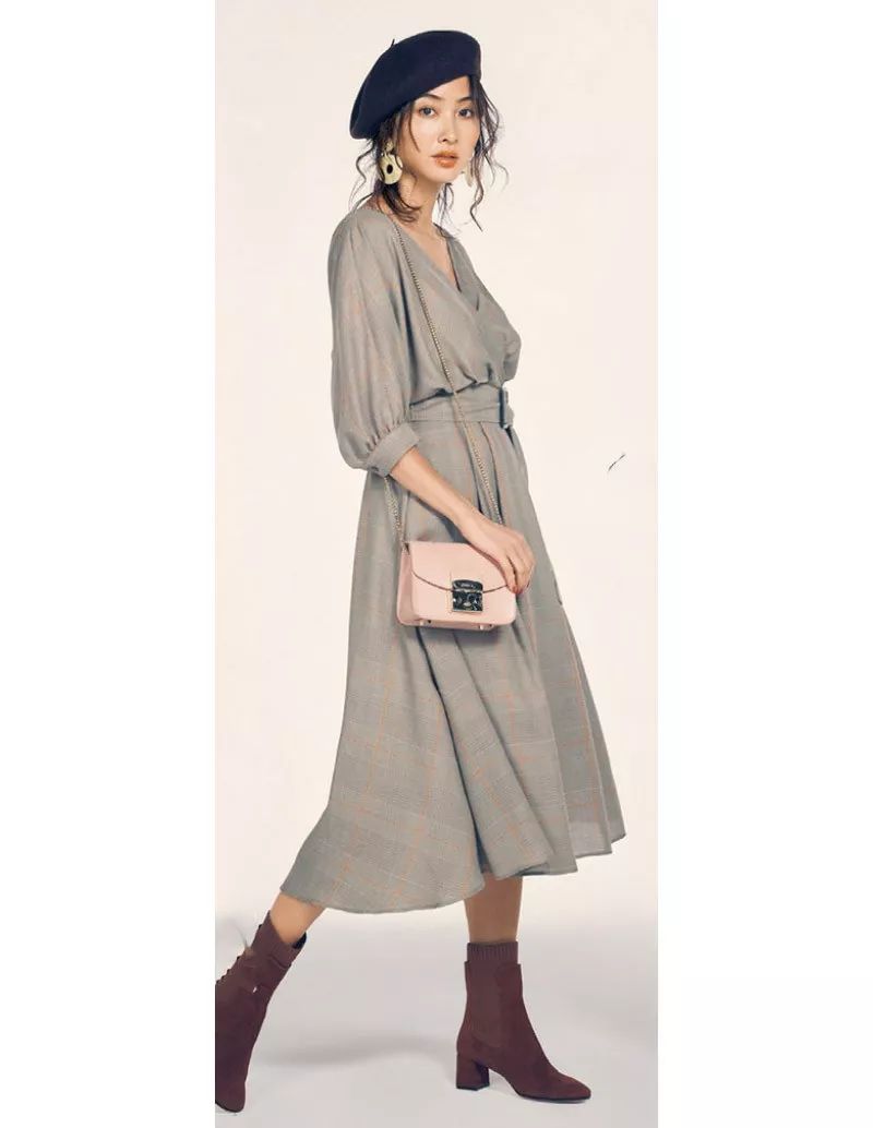 今秋流行秋装,今秋第一款时尚单品