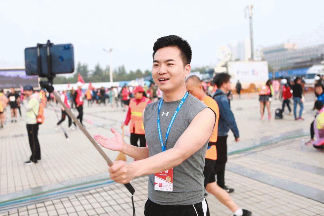 第一视角马奔跑,第一视角跑马