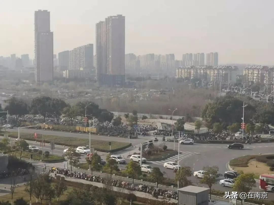 *合六**商场血战，没有赢家