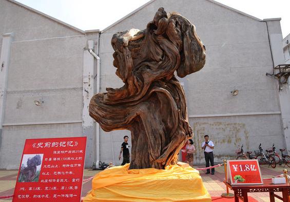 史上最贵的木雕龙标价9.38亿，还有哪些天价文玩你不曾见过？