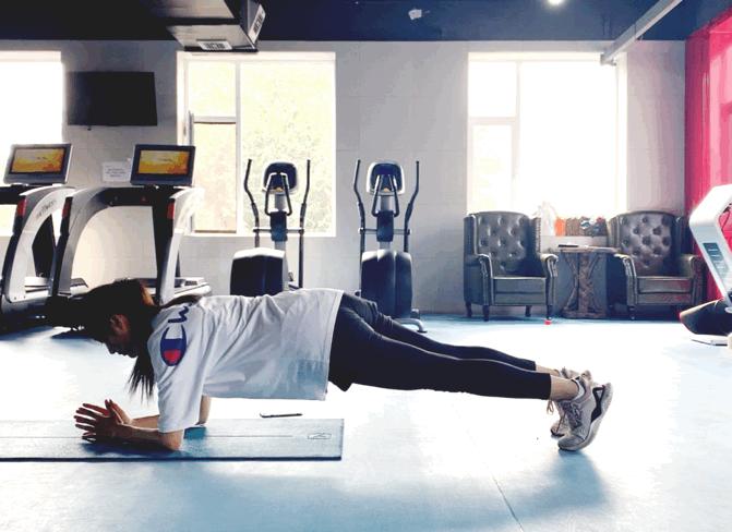 超有效的瘦手臂告别蝴蝶袖拜拜肉,蝴蝶袖拜拜肉怎么按摩