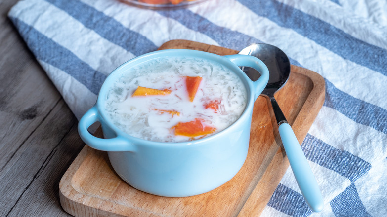 它是最好的“化妆品”，吃1碗相当于贴10张面膜，皮肤嫩身材好