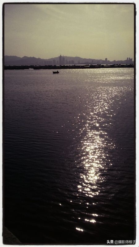 找出了9年前的手机,偶然翻出了八年前的照片