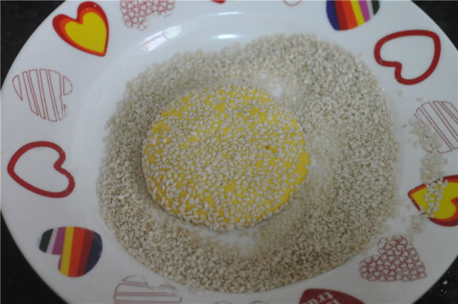 南瓜饼如何做才能酥脆,南瓜饼怎么做可以一直保持酥脆