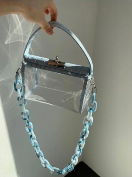 有品位的女人,搭配都会注意这个细节,时尚加倍,穿出杂志大片感