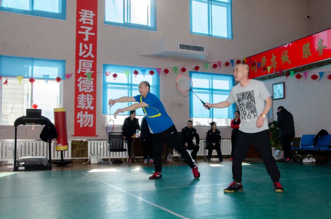 举办激扬青春筑梦警营羽毛球比赛,派出所开展羽毛球比赛简报