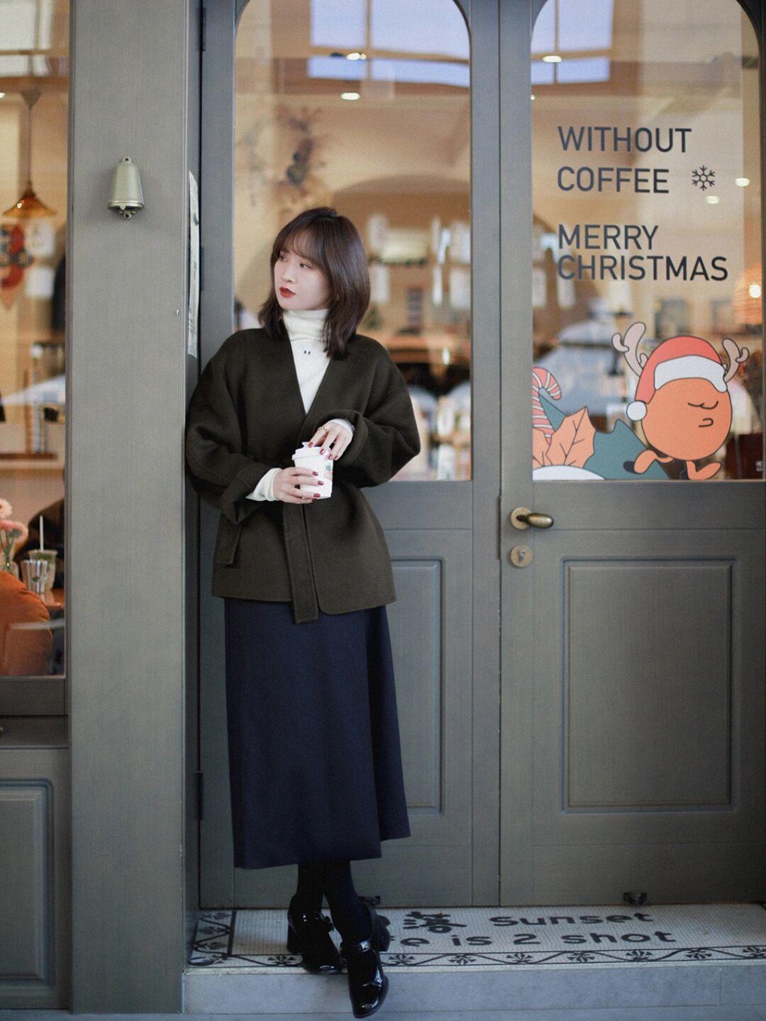 今春穿这4件薄外套好看撩人,这几款外套简单搭配帅气显年轻