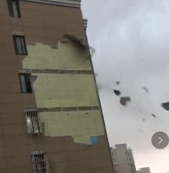 泗洪周边暴雨最新状况,泗洪大雨暴雨视频最新